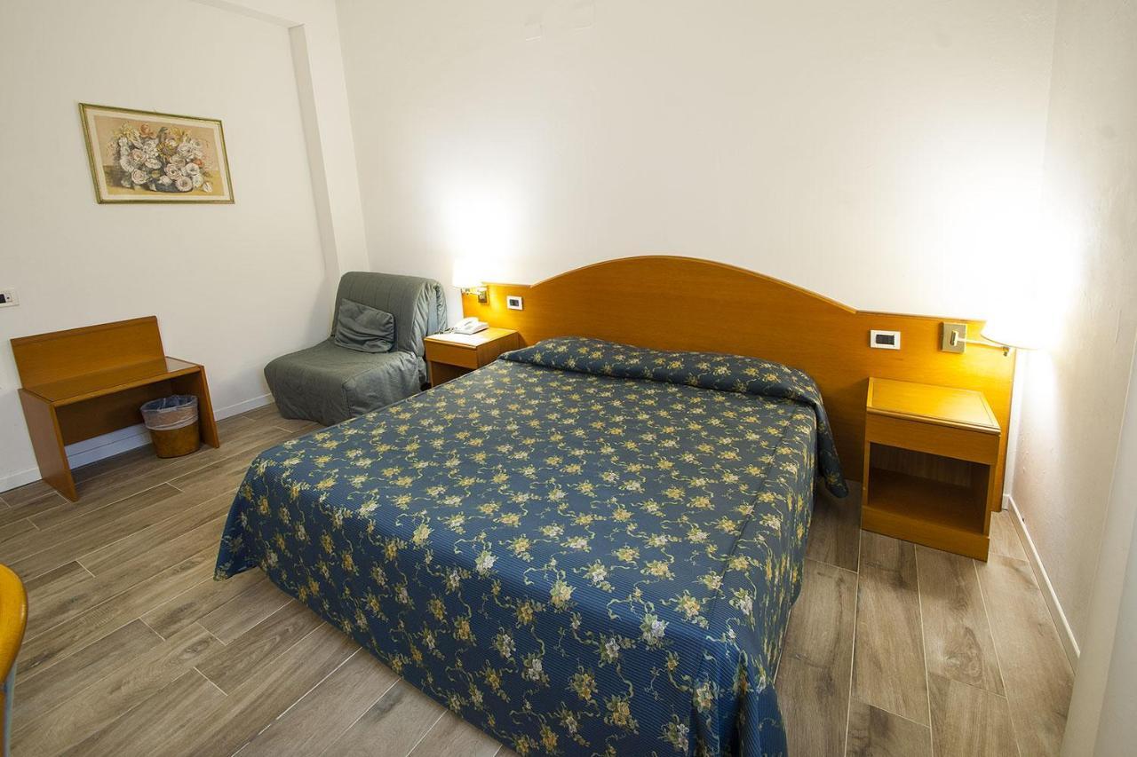 Italia 3*
